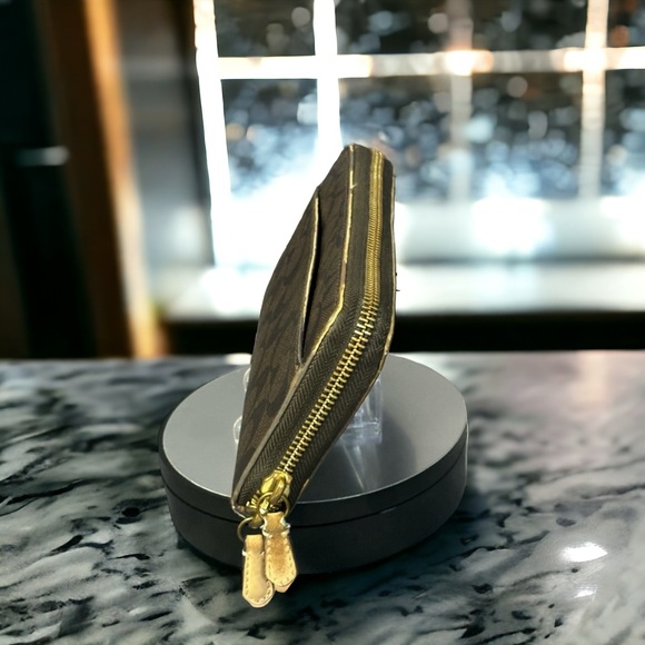 Coach Long Zip Around Wallet - Picture 3 of 5